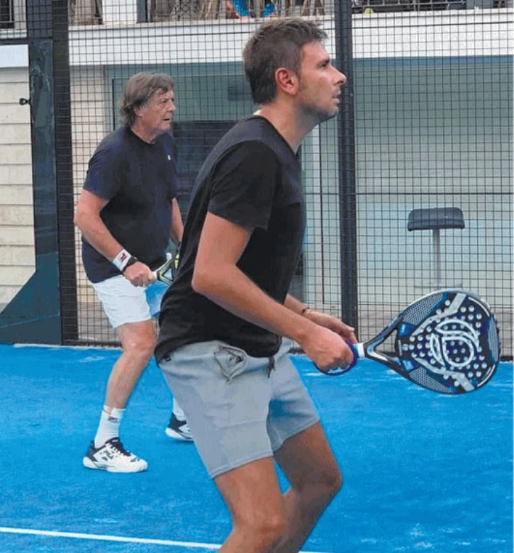 Alessandro Di Battista scomparso? Ecco cosa si è ridotto a fare: l'ultimo "lavoro" del grillino