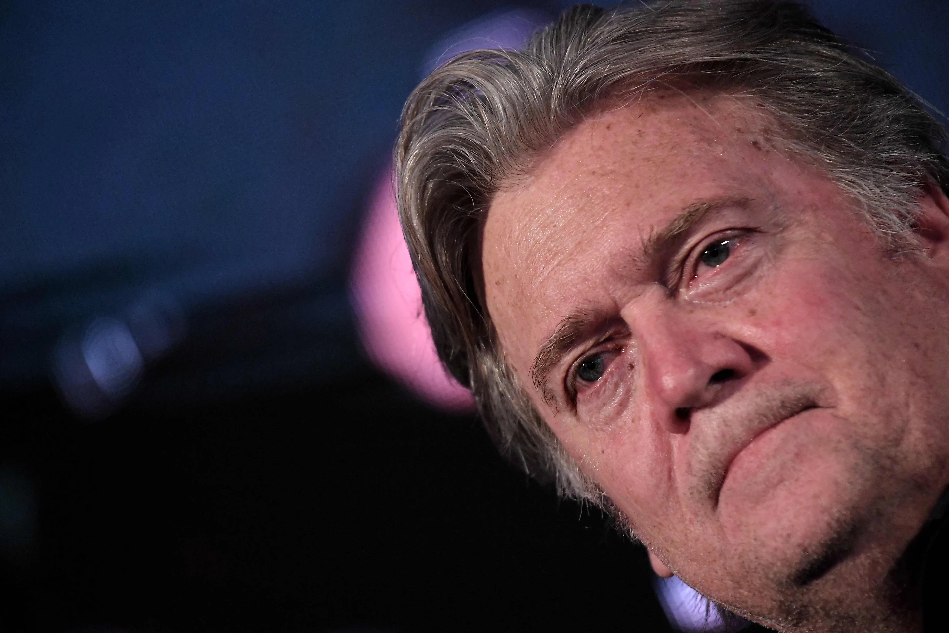 Steve Bannon: "Italiani state attenti, l'Europa vi vuole in crisi"