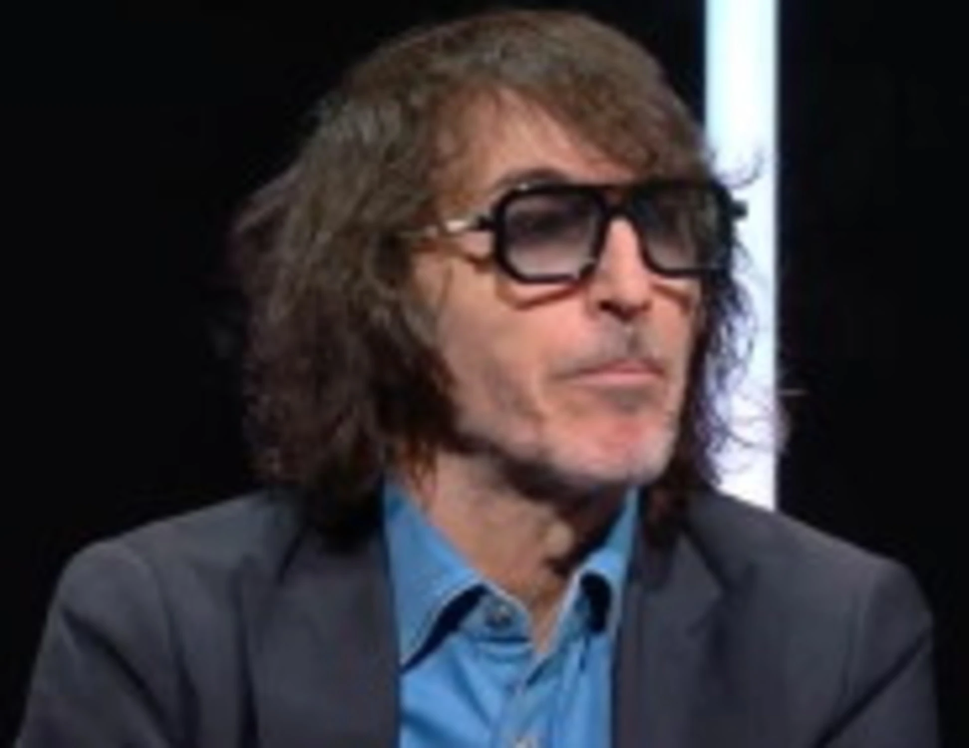 Fuori dal Coro, Cruciani: "Dove sono le femministe che gridano al patriarcato?"