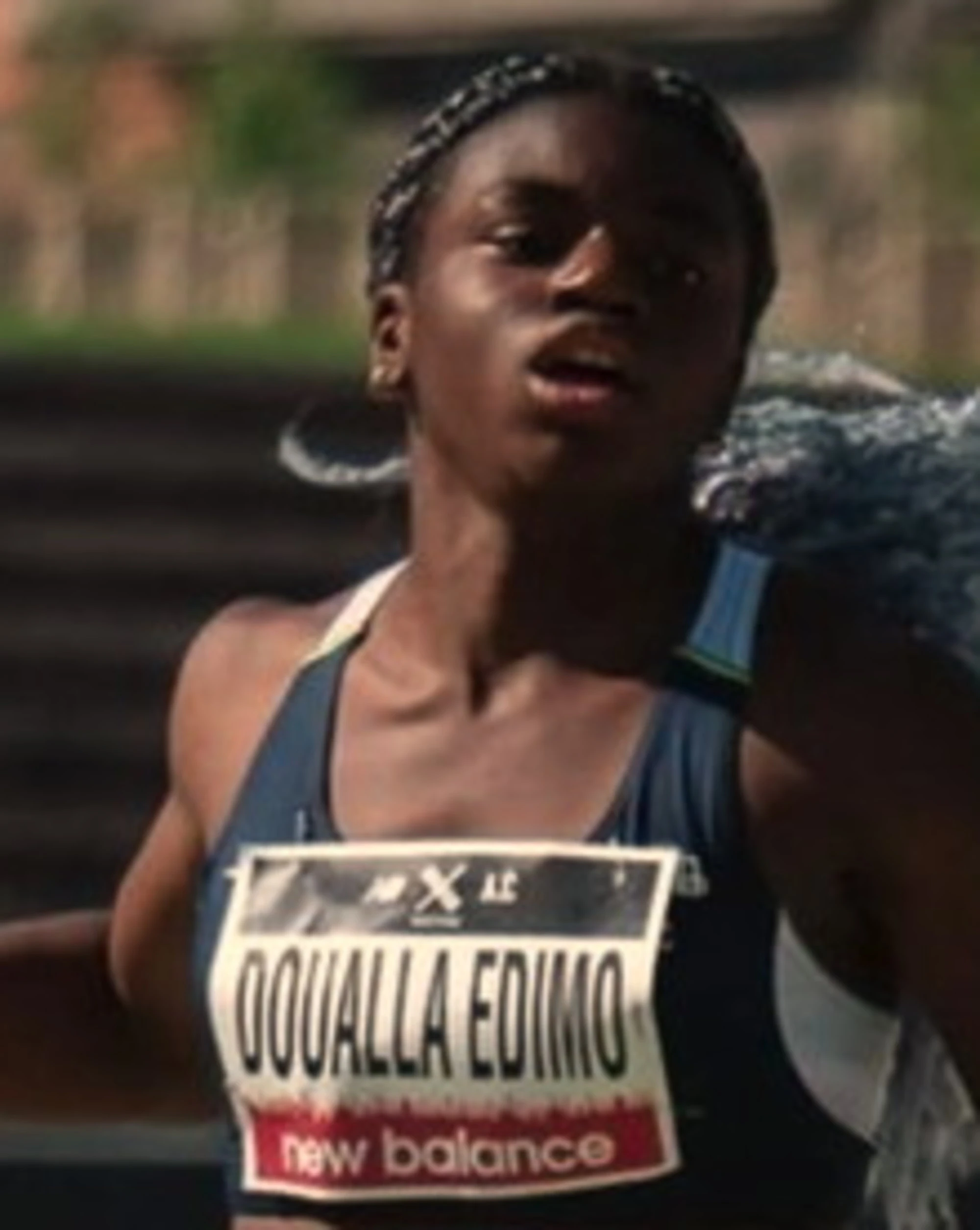 Kelly Ann Doualla, ecco chi è la 15enne che corre come i grandi