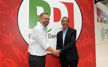 https://media.liberoquotidiano.it/jpDAqhidDqV2y3jGqoH7FXyTS9VAgOf57CmAwmJAKxU/width:800/quality:90/aW1hZ2VzLzIwMjYvMTAvMTMvMDcyNDM2NDI3LWQ4MzQzOTkwLTdlNzYtNDA0OS05YzQ2LThhYzA4MGQ1YTRmNy5qcGc.webp