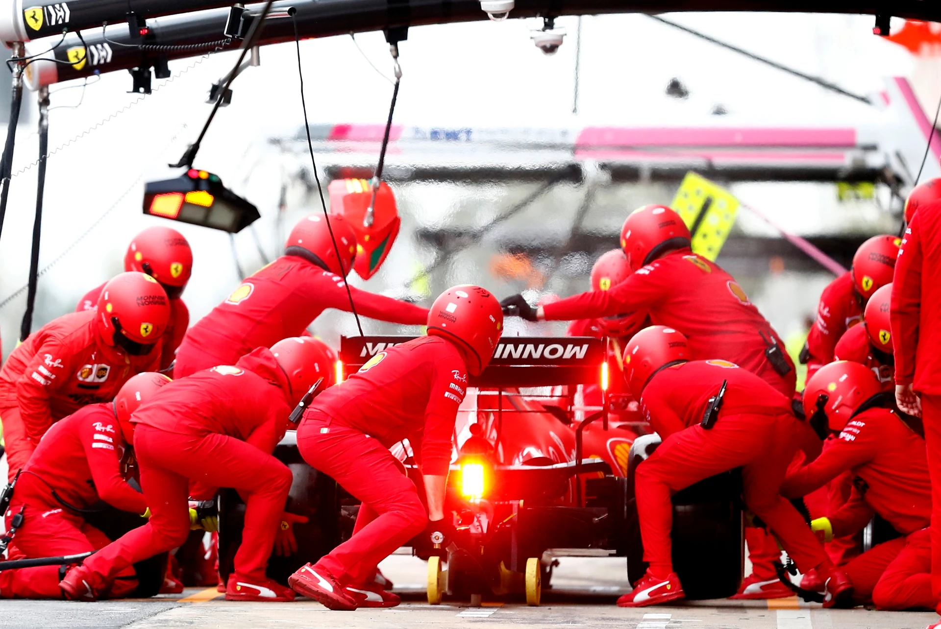 Formula 1, bomba coronavirus sul Mondiale: calendario stravolto, slitta tutto?