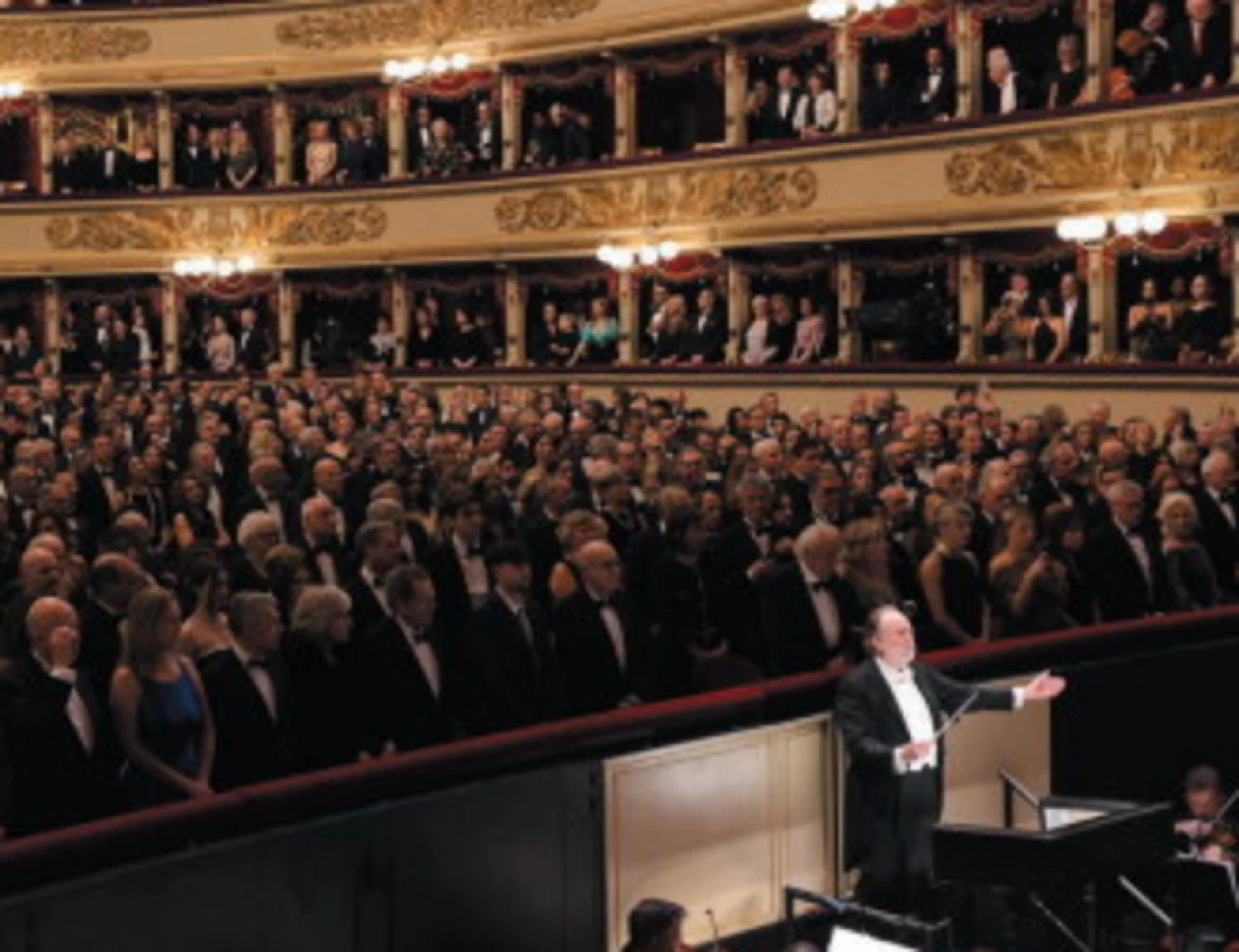 Quanta inutile retorica per la prima della Scala