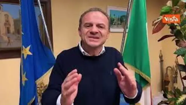 Leggi l'articolo: Cateno De Luca su scontri a Milano: Guerriglia urbana inaccettabile, delinquenti ai lavori forzati