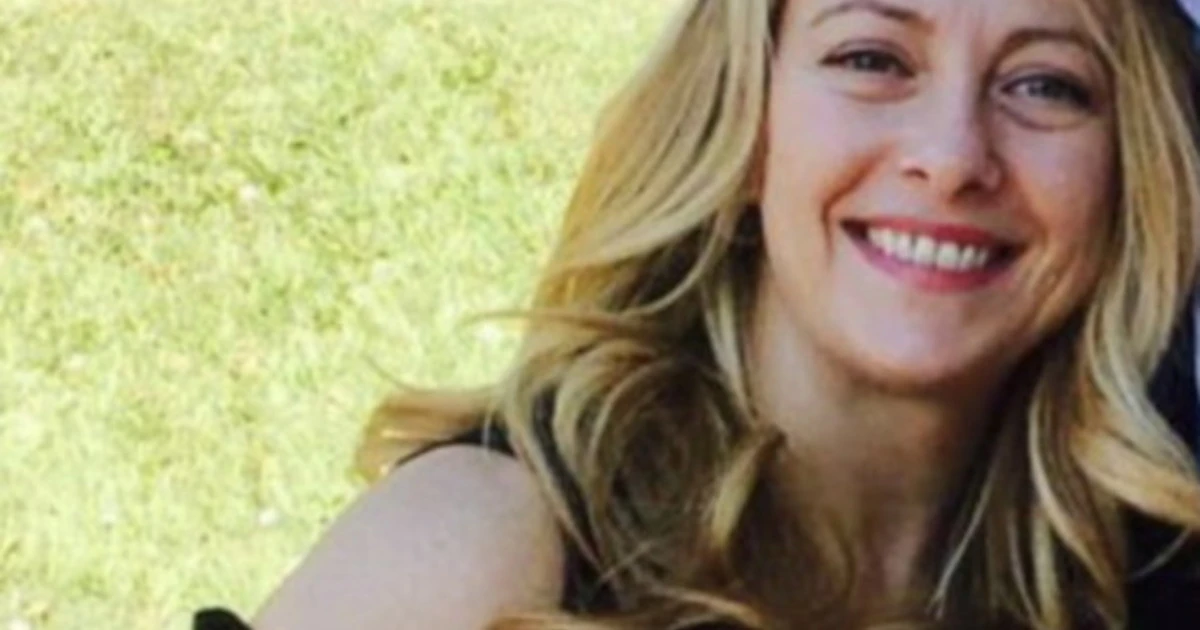 Giorgia Meloni, "non smetterò mai di ringraziarti": il lato intimo della leader FdI, la foto davanti a cui si scoglie
