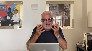 Flavio Briatore, torna a parlare dopo la quarantena: "Hanno usato il coronavirus per attaccare i ricchi e la Sardegna"