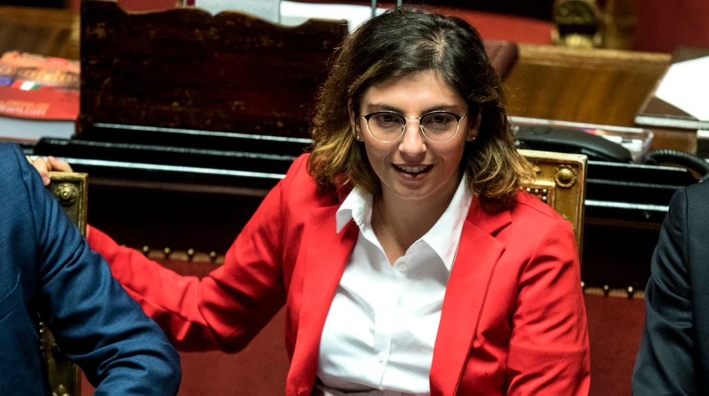 Luigi Di Maio, reddito di cittadinanza: &quot;Uniche spese vietate quelle per il gioco d&apos;azzardo&quot;