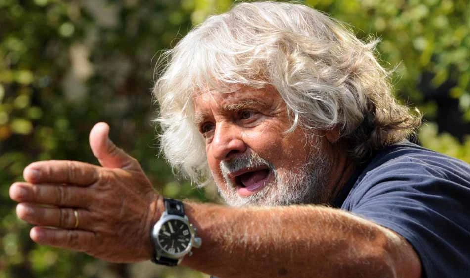 Grillo sul palco a Parma