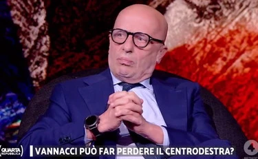 https://media.liberoquotidiano.it/jywHG9XU1Kmt8ekyPo6UCsE-a_sgiceOYUcjydF-yrk/width:800/quality:90/aW1hZ2VzLzIwMjYvMDYvMTYvMDcxOTEwNTk4LTgzODEwMjg4LWI2YjQtNDEzZi1hZDcxLTc4ZjFmOWY2ZWNkYi5qcGc.webp