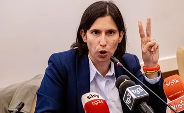 Elly Schlein pensa di aver vinto a New York: "Splendido Mamdani!"