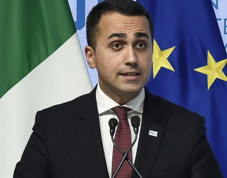 DI MAIO "NON ESISTE SOLUZIONE MILITARE IN LIBIA"