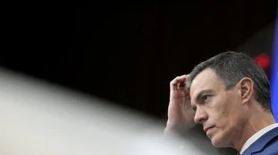 Spagna, Sanchez chiede tempo ai catalani: può venire giù tutto