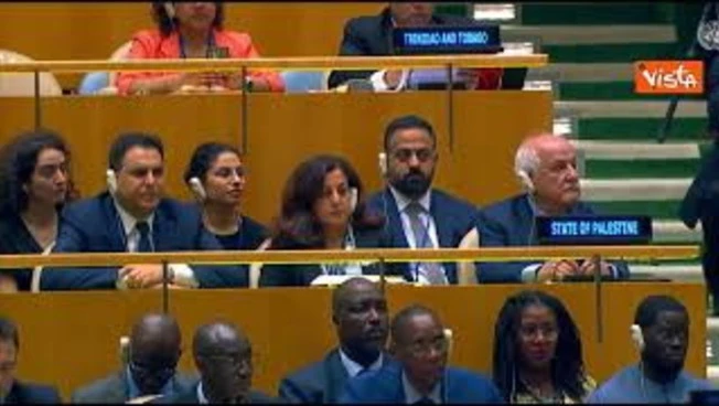 https://media.liberoquotidiano.it/k0eZzHJ0SUdF-codKi-m0nZcEzNGfROJ5urtnWgze3A/width:800/quality:90/aW1hZ2VzLzIwMjUvMDkvMjIvMjE0NjEzNDA0LTllYzhhM2NlLTIzMDUtNDVmZC05ZWMzLWU1ZmM3NWM4ZmUwYi5qcGc.webp