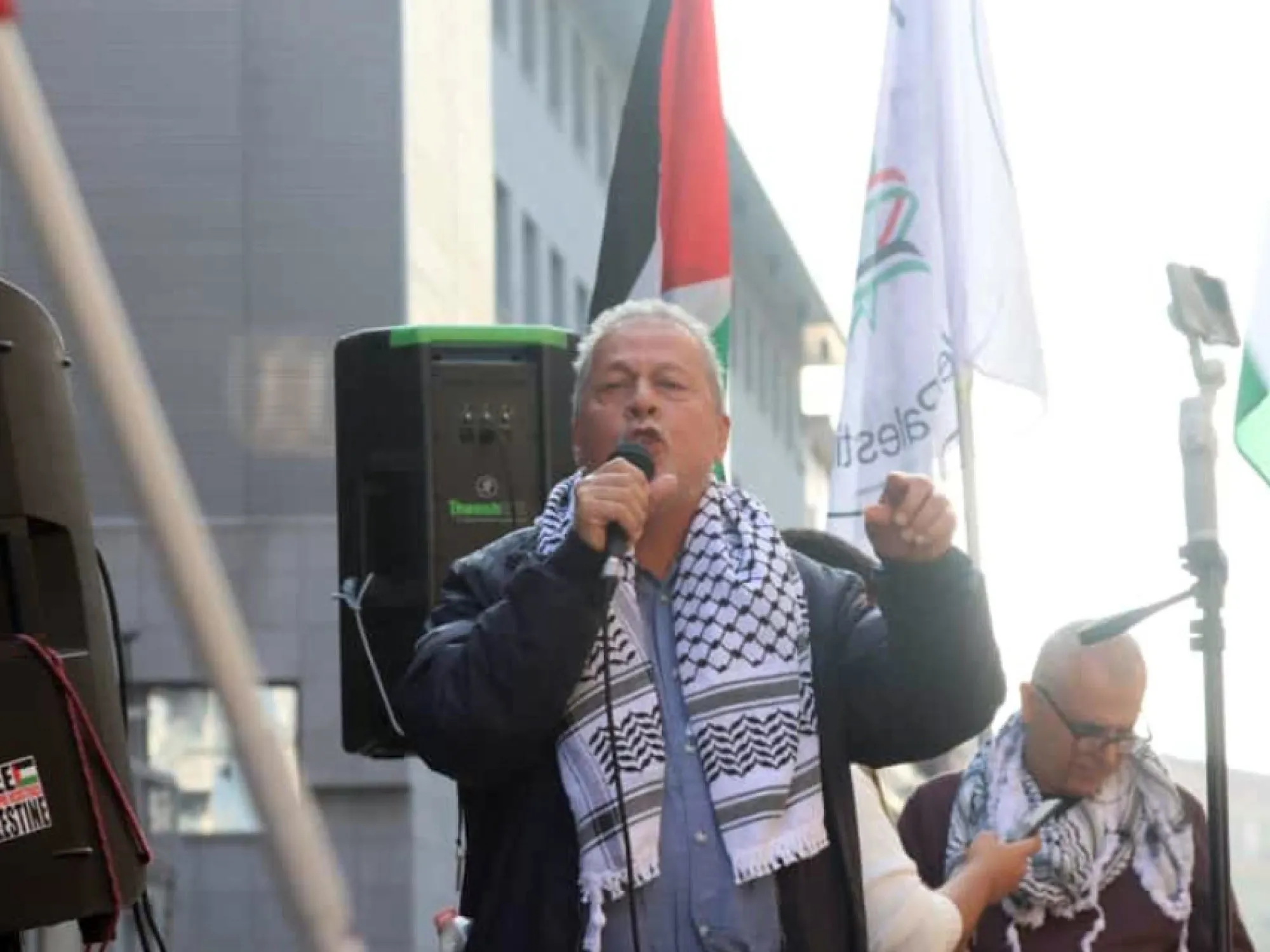 Leggi l'articolo: "La Meloni parla di te". I dialoghi a casa Hannoun