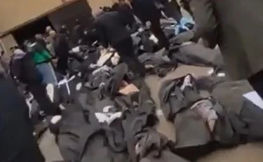 Iran, un'ecatombe: "Uccisi 12mila manifestanti", i video-choc. Trump: "Aiuti in arrivo"