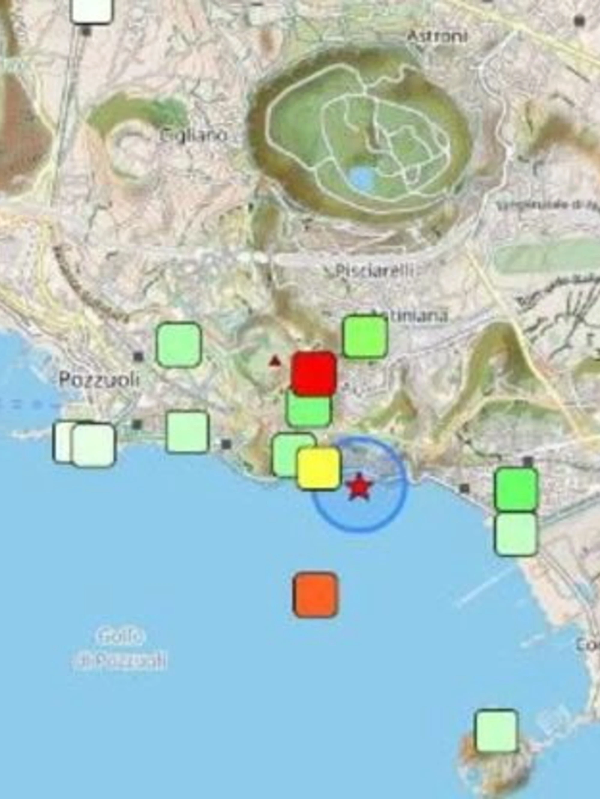 Campi Flegrei, terremoto e terrore: scuole evacuate, stop ai treni