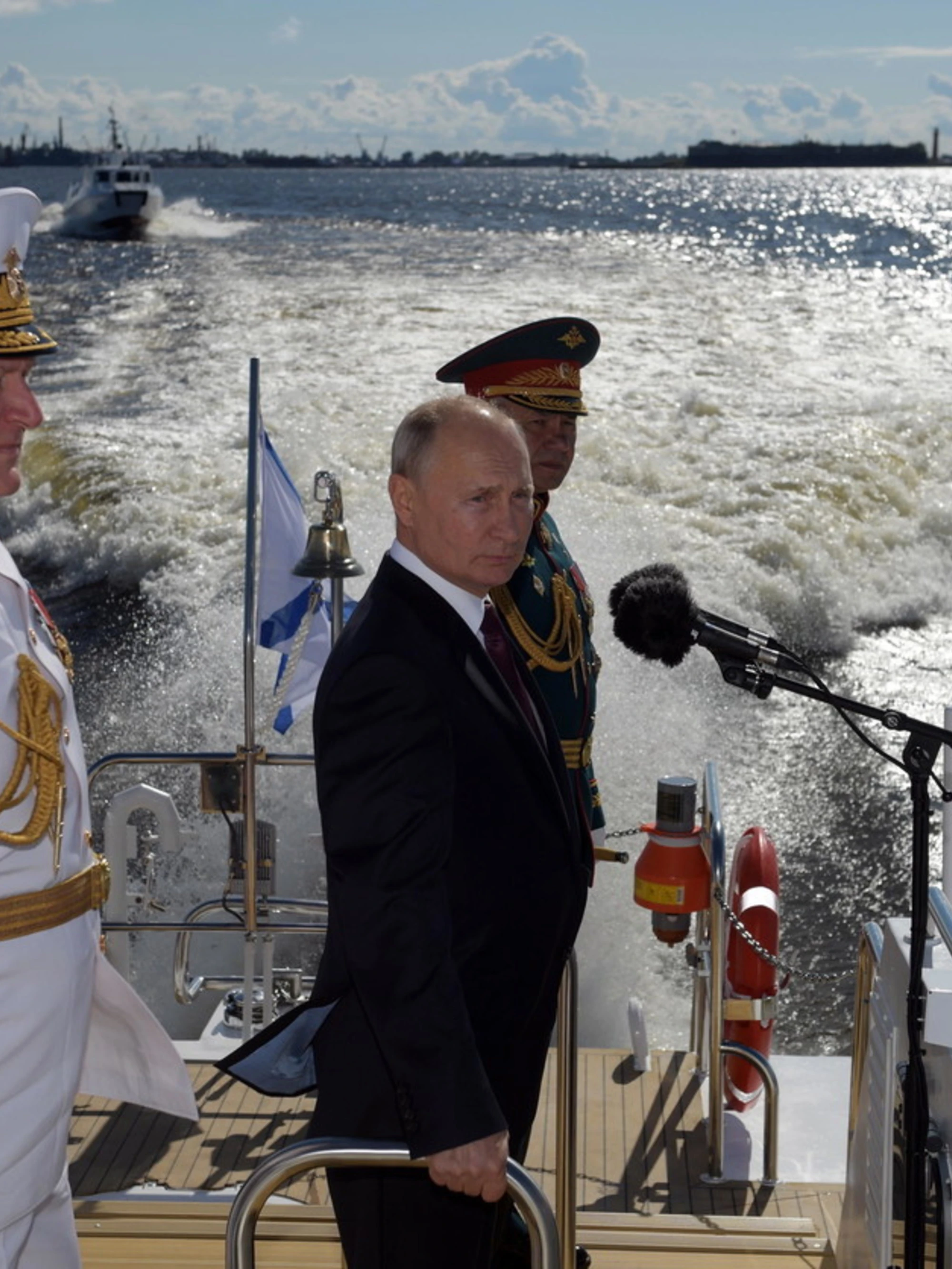 Putin minaccia i volenterosi: "Vostre truppe a Kiev bersagli legittimi"