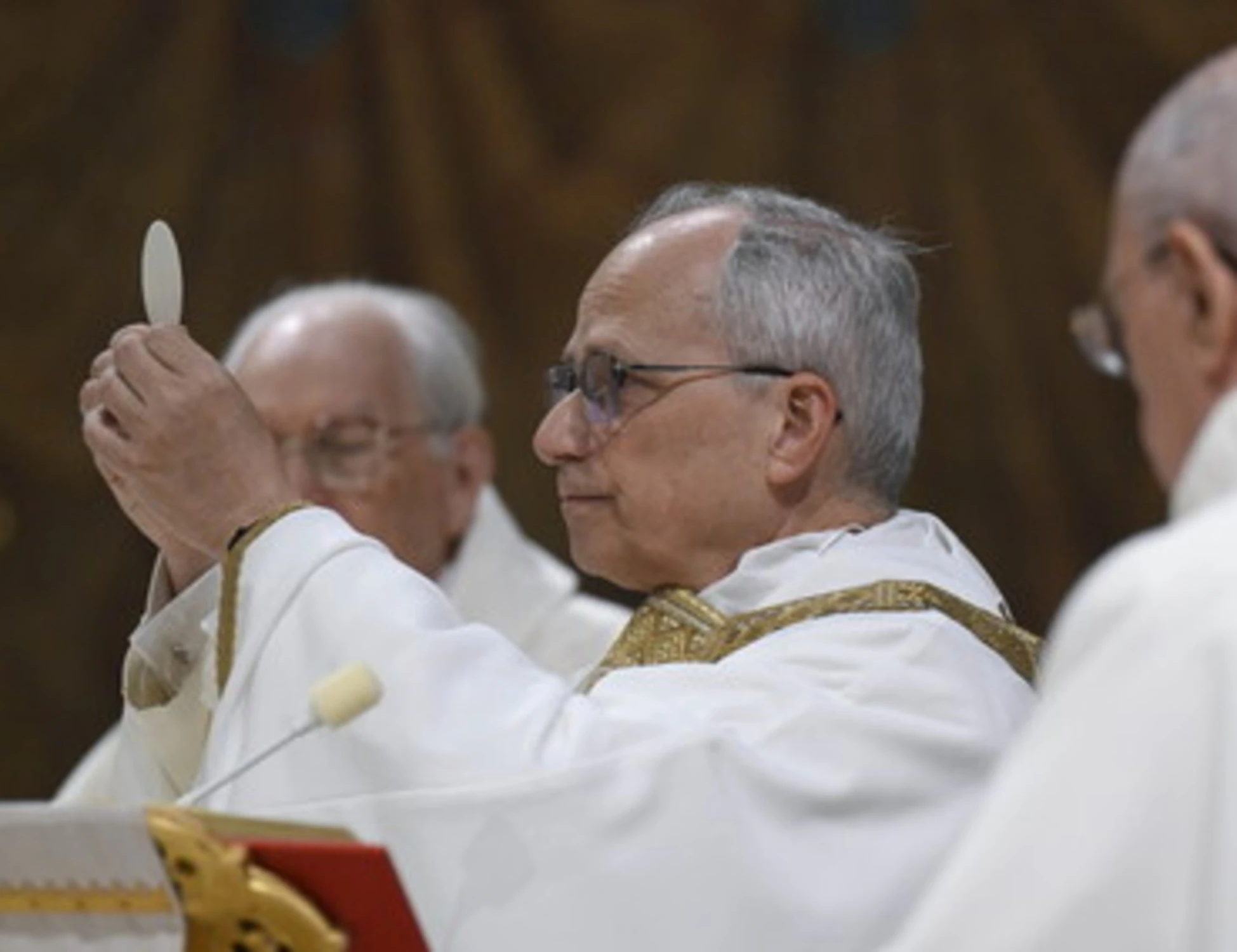Leone XIV, ecco l'orologio del Papa: senza precedenti