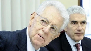 Senato, Monti e Casini votano la fiducia a Giuseppe Conte. Indiscrezioni: il premier sarebbe a quota 160