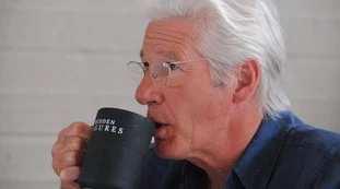 Richard Gere: "Non capisco un movimento di destra conservatrice in Italia"