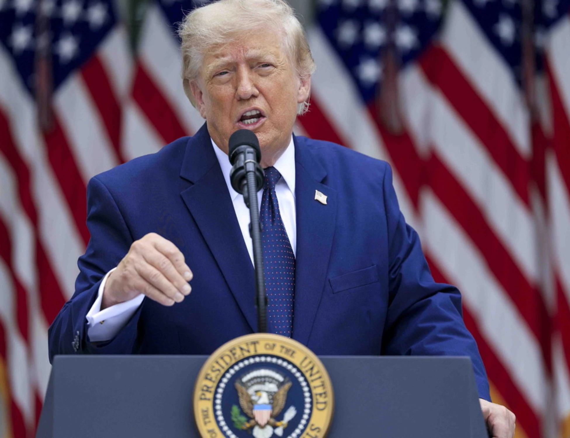 Donald Trump, la giravolta su Meloni: "Mi piace, è una brava persona. Anche se..."
