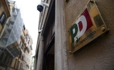 https://media.liberoquotidiano.it/k7JC0tJLppmSkJOWdUQNQ66QfO5sXxNb9cLD7dyeXoY/width:800/quality:90/aW1hZ2VzLzIwMjYvMDUvMTkvMTMxMjEzMzA1LTIyZmFhNmY5LTIzNDgtNGZkNi1iOGJhLTY0ZjA5NWIwNDc5NC5qcGc.webp