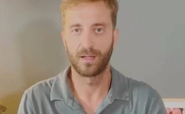 https://media.liberoquotidiano.it/k8IdVDxo2OgBqAu-e5gBAgvdYgE-xLPGmsglaY4Ks7A/width:800/quality:90/aW1hZ2VzLzIwMjUvMDkvMTMvMDYyMjM5MzM0LWNhYmZkMjdlLTAzYjQtNDJmZC1iYWY4LWE4YjcyYTQzZjEyYS5qcGc.webp