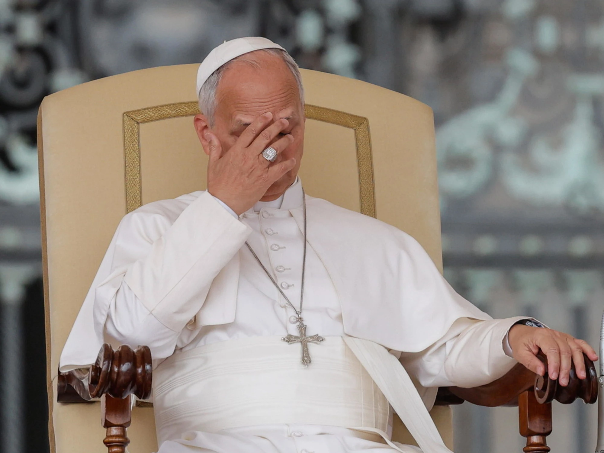Per il Papa notte tranquilla: "Decisive le prossime 48 ore"