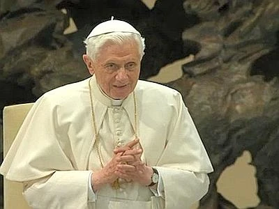 Papa ai parroci romani: ''Vicino nella preghiera anche se rimango nascosto al mondo''