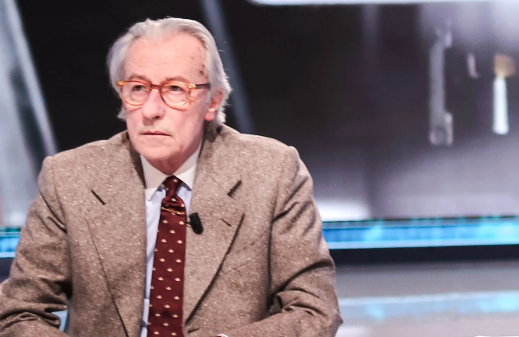 Sesso, Vittorio Feltri: "Un rapporto dura sette minuti? Irrilevante. Oltre i 600 secondi, preferisco il calcio"