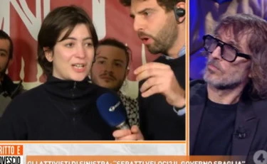 Dritto e rovescio, Cruciani irride il comunista che occupa case: "Scusi, amico mio..."