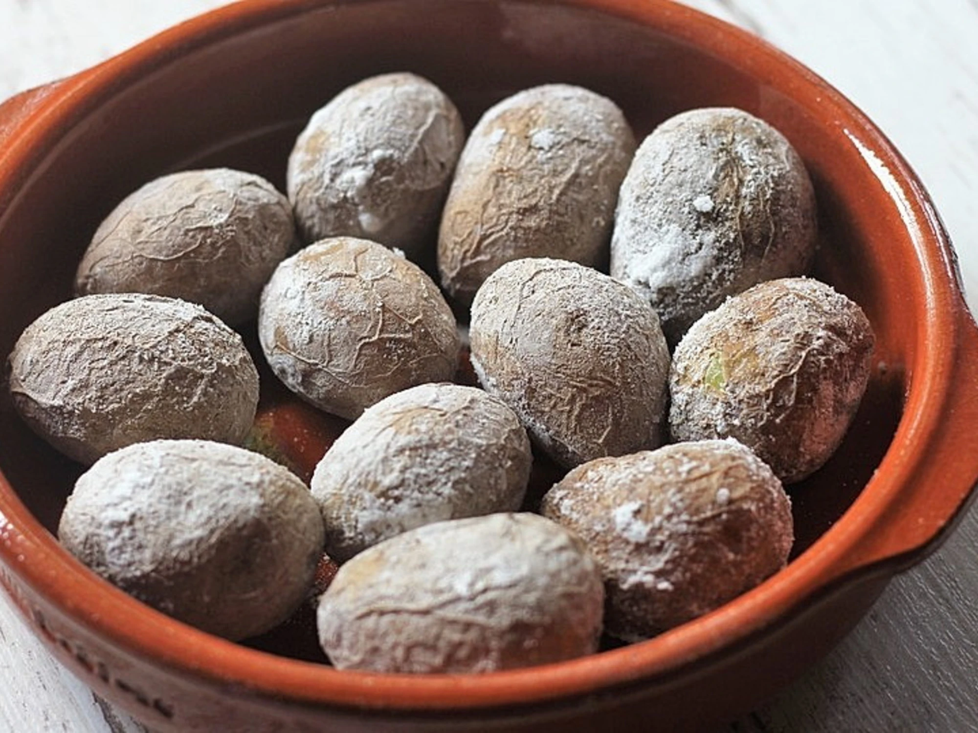 Papas arrugadas, sale e un tocco di magia al limitar d'Europa