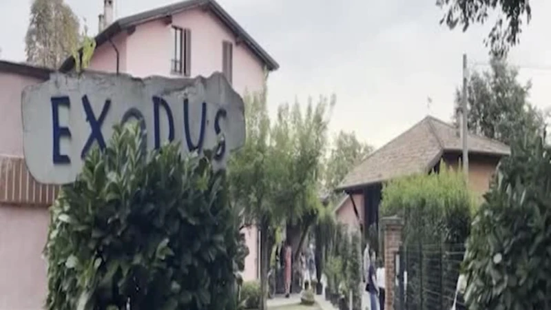 Don Mazzi, Roby Facchinetti alla camera ardente: "Ha avuto un ruolo unico"