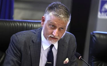 Giuli spiana Giani: "Benvenuto nella più bella sede del Minculpop"