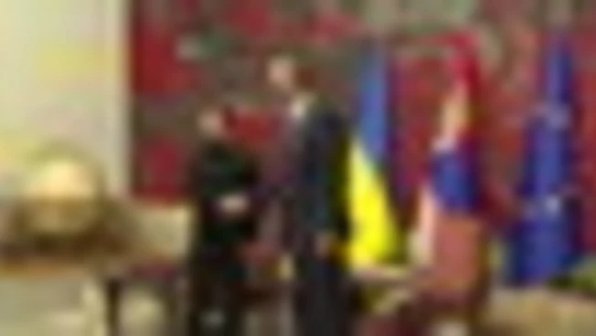 Zelensky in Serbia, accolto a Palazzo presidenziale da Vucic