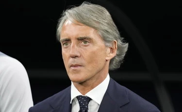 Roberto Mancini, se non voti a sinistra la sinistra ti infanga