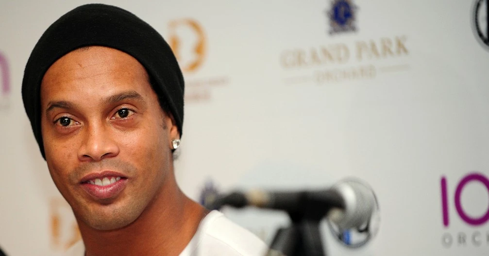 Ronaldinho scende in politica e si candida come senatore