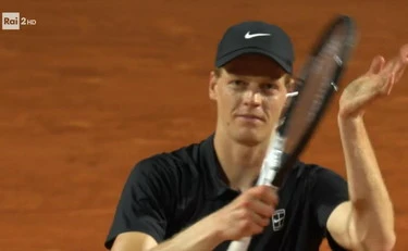 Jannik Sinner mette il turbo a Rai 2: fuori le cifre