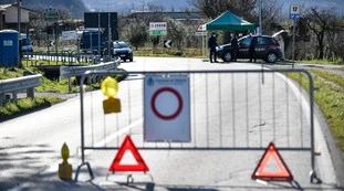 Dpcm, "svista tecnica" per il governo? All'interno tante limitazioni, ma zero sanzioni