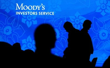 Moody's ci promuove? Gufi in rivolta: bugie