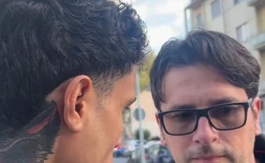 Torino, spedizione punitiva contro il maestro di scuola: il video-choc