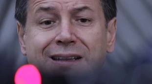 Giuseppe Conte, Luigi Bisignani: contatto Bruxelles-Sergio Mattarella, i dubbi sui conti presentati all'Europa