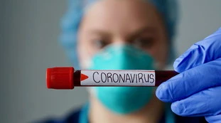 Coronavirus, bollettino 9 giugno: poco più di 2mila contagi e 77 morti, giù i ricoveri. Fabrizio Pregliasco: "Luce in fondo al tunnel"