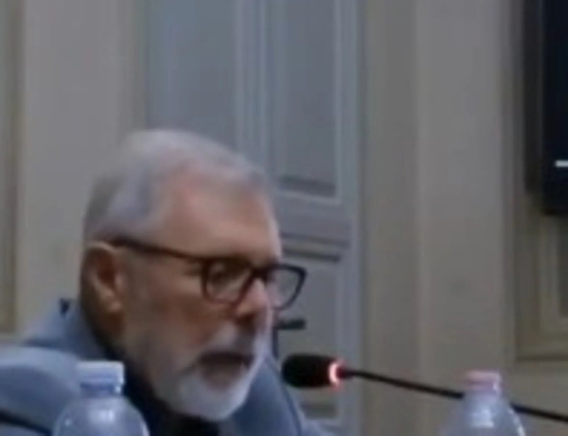 Leggi l'articolo: 'Meloni? Una ciociara'. Chi è quest'uomo: vergogna Pd
