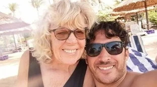 Iris rovinata dal toy-boy, "ho perso tutto": il dramma di questa nonna