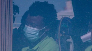 Immigrazione, clandestini positivi al Covid negli hotel a 3 stelle: il valore del bando della Prefettura di Roma