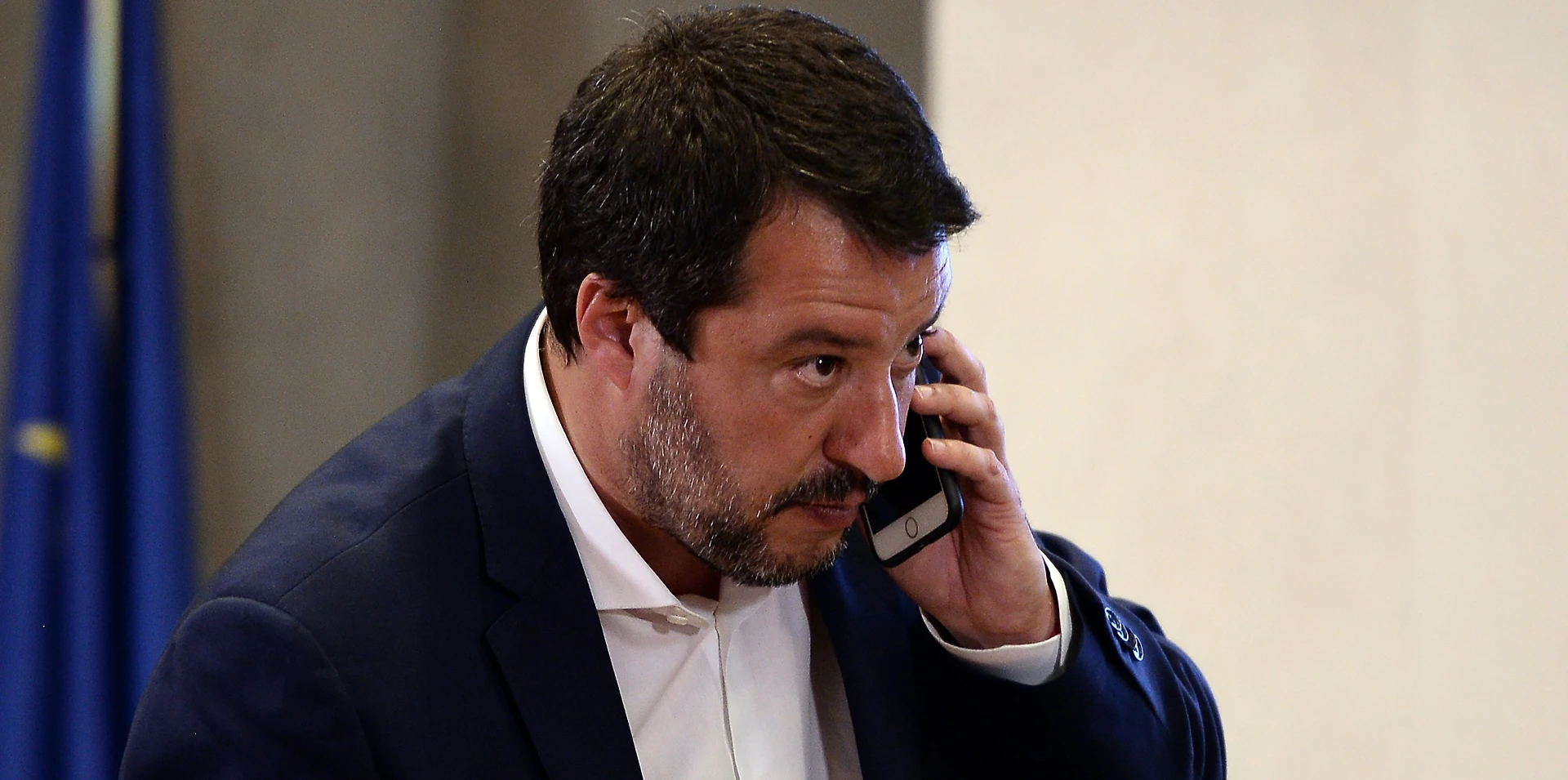 Matteo Salvini spiega ai suoi: "Perché per ora non rompo con Luigi Di Maio e M5s"
