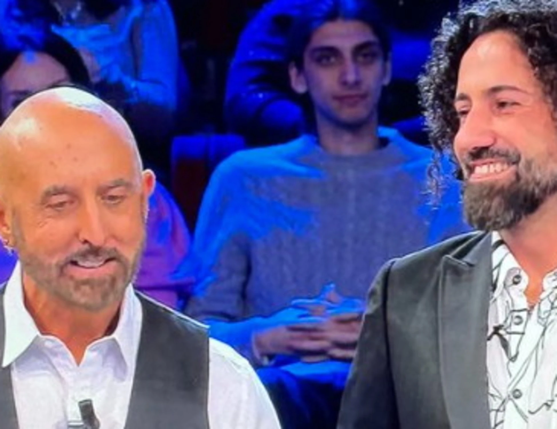 Affari Tuoi, caos e insulti dopo la puntata: "I fasci-destroidi..."