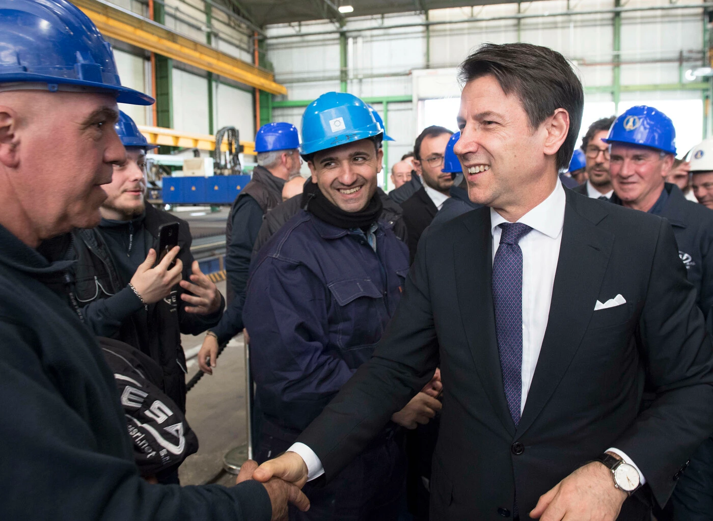 Giuseppe Conte, il retroscena da godere: come si sta prendendo gioco di Di Maio, la trattativa segreta