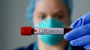Coronavirus, bollettino 12 maggio: migliorano tutti gli indicatori, verso lo slittamento del coprifuoco?